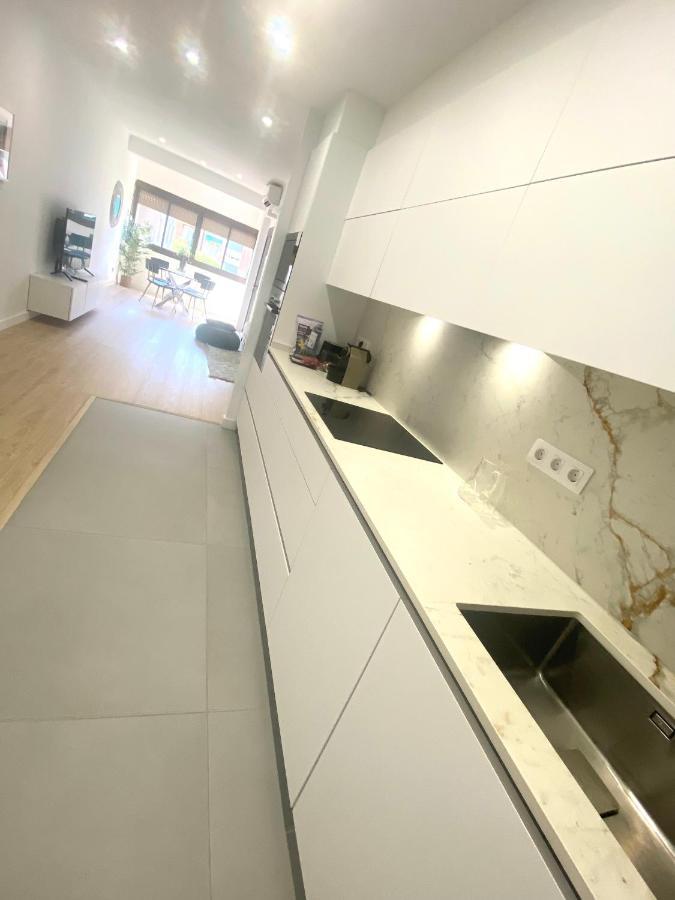 Appartement Chic Apartments- Free Parking - 10 Min From Bcn Centre By Metro Barcelona